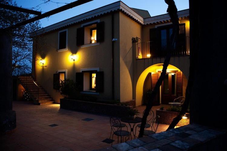 Villa La Terra Del Mezzo Riposto Esterno foto