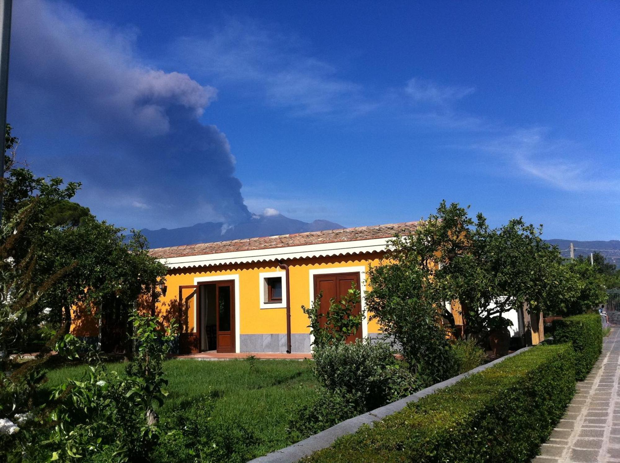 Villa La Terra Del Mezzo Riposto Esterno foto