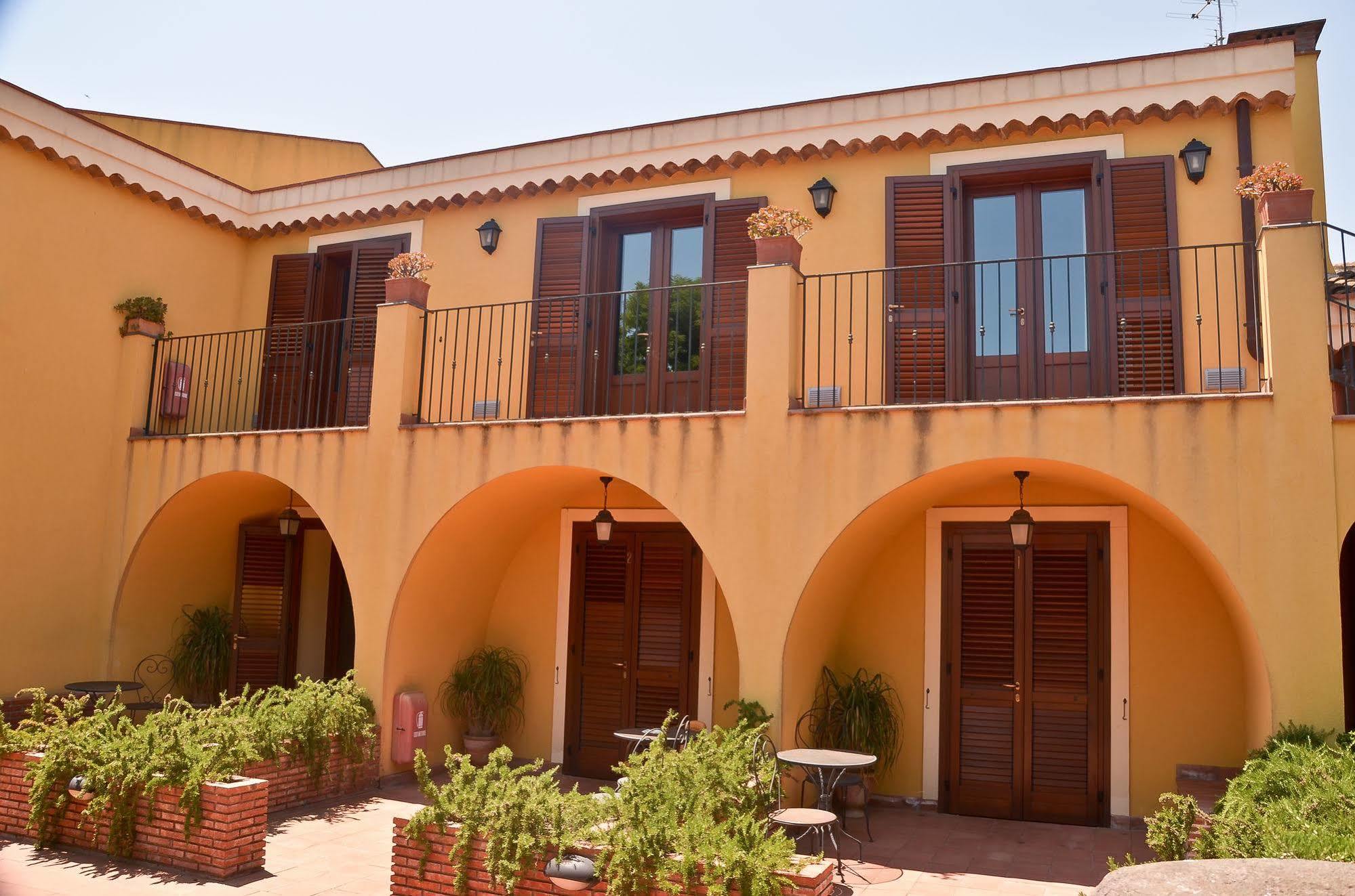 Villa La Terra Del Mezzo Riposto Esterno foto