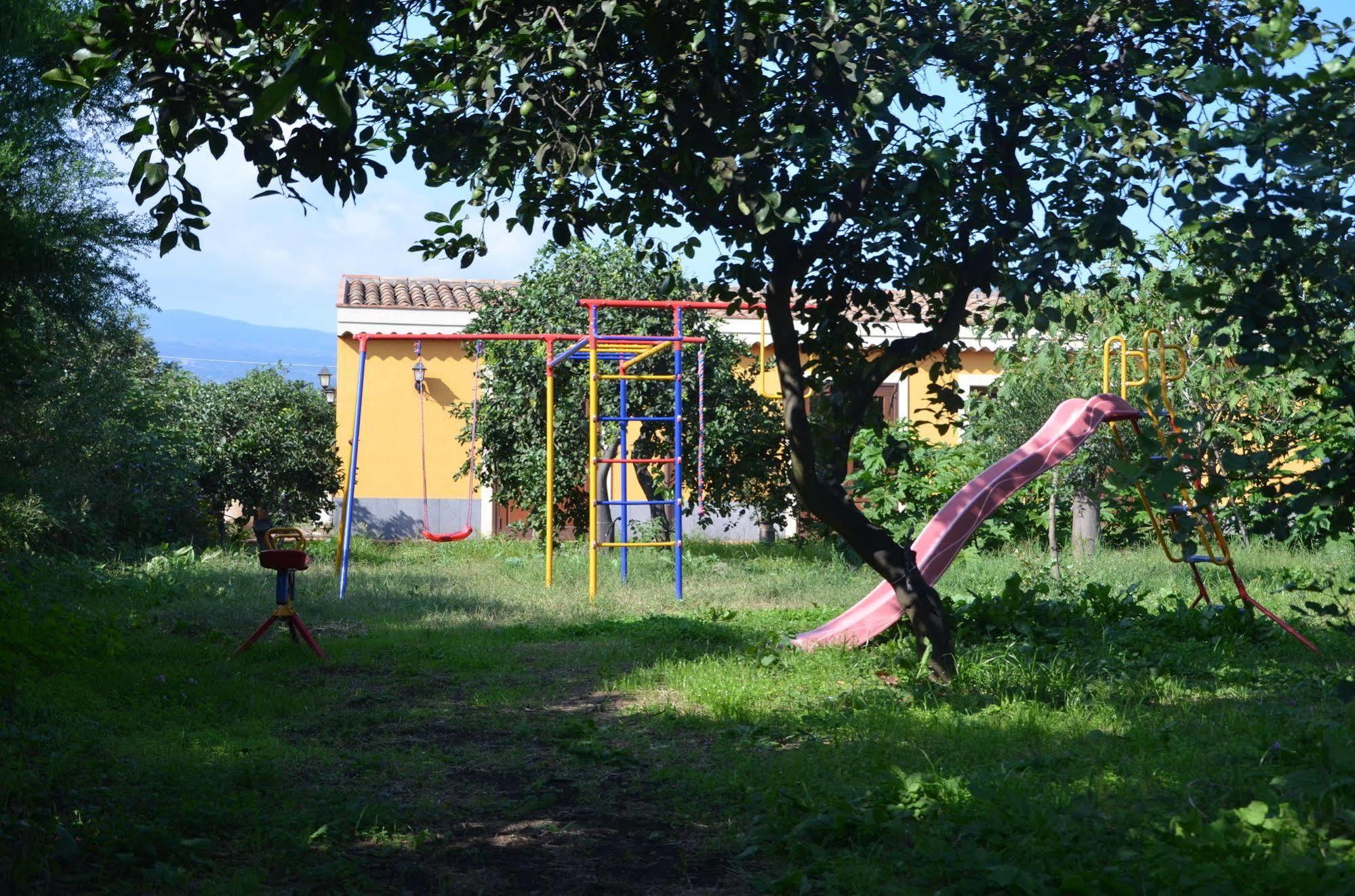 Villa La Terra Del Mezzo Riposto Esterno foto