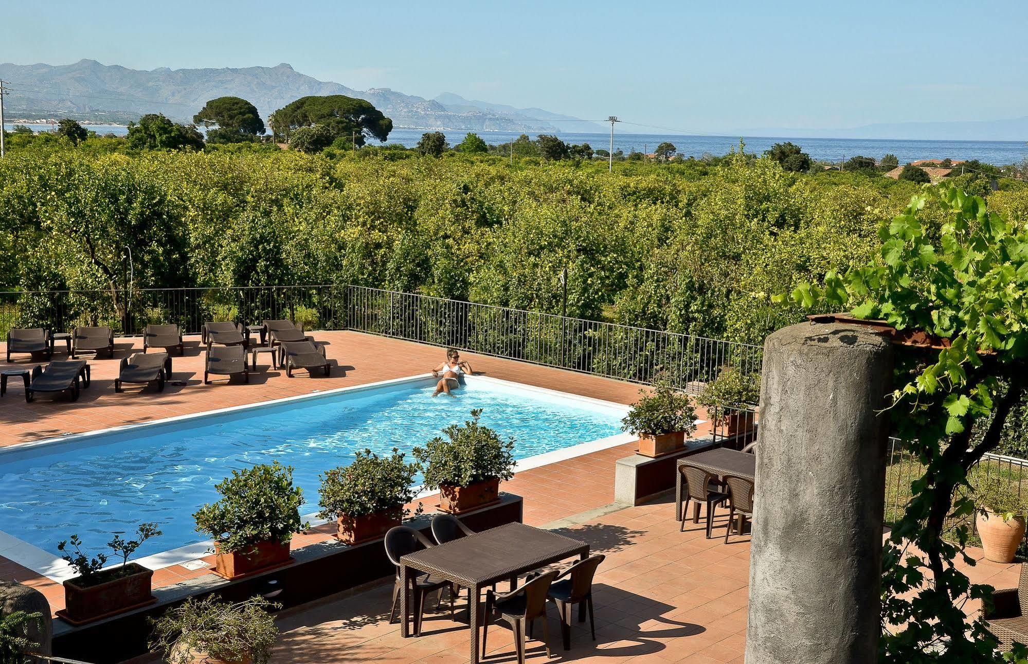 Villa La Terra Del Mezzo Riposto Esterno foto